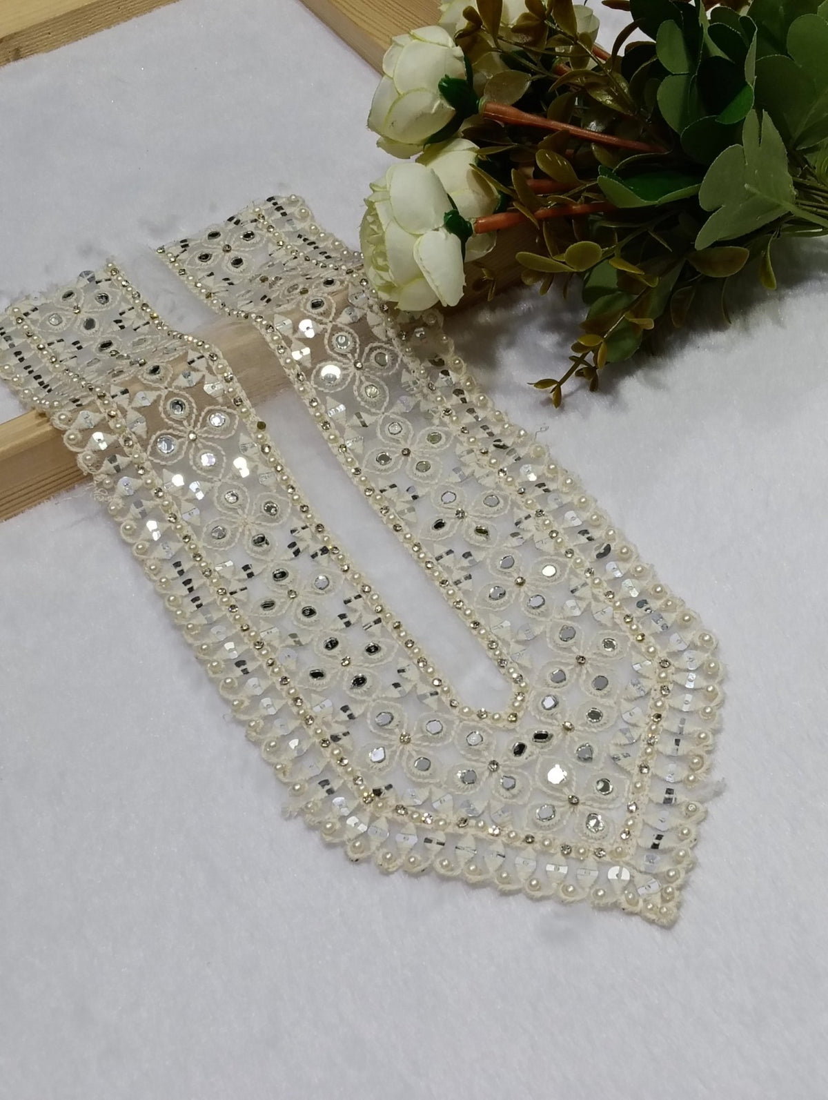 Embroidered Neck Patch Design NE789 - Artiza Lace