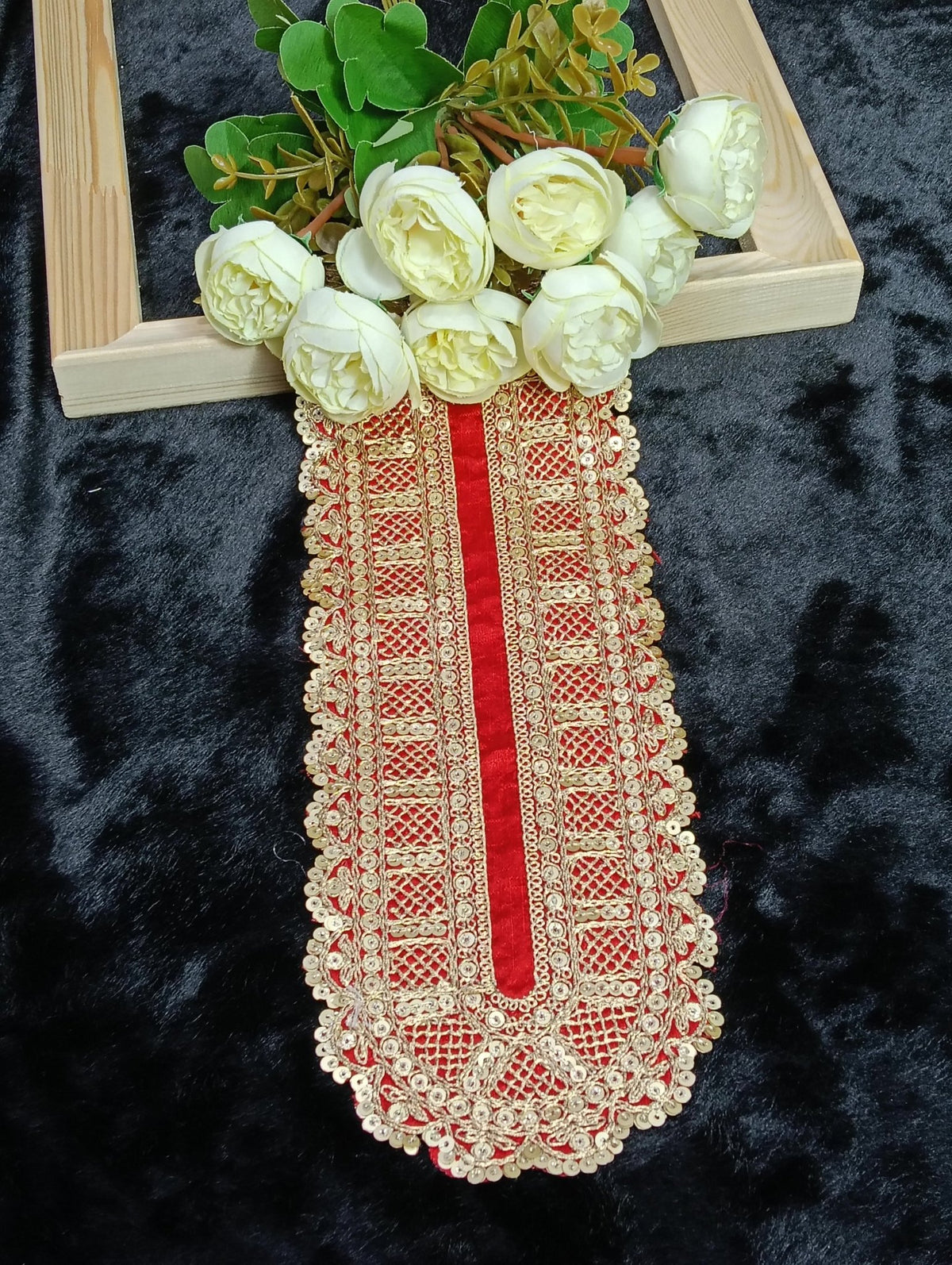 Embroidered Neck Patch Design NE809 - Artiza Lace