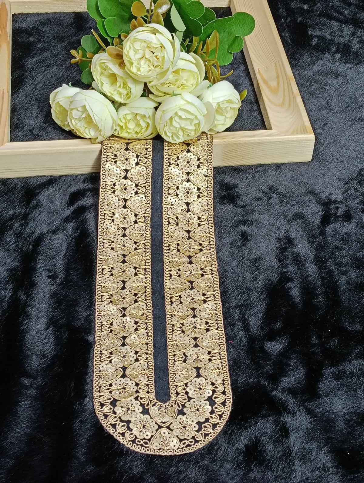 Embroidered Neck Patch Design NE813 - Artiza Lace