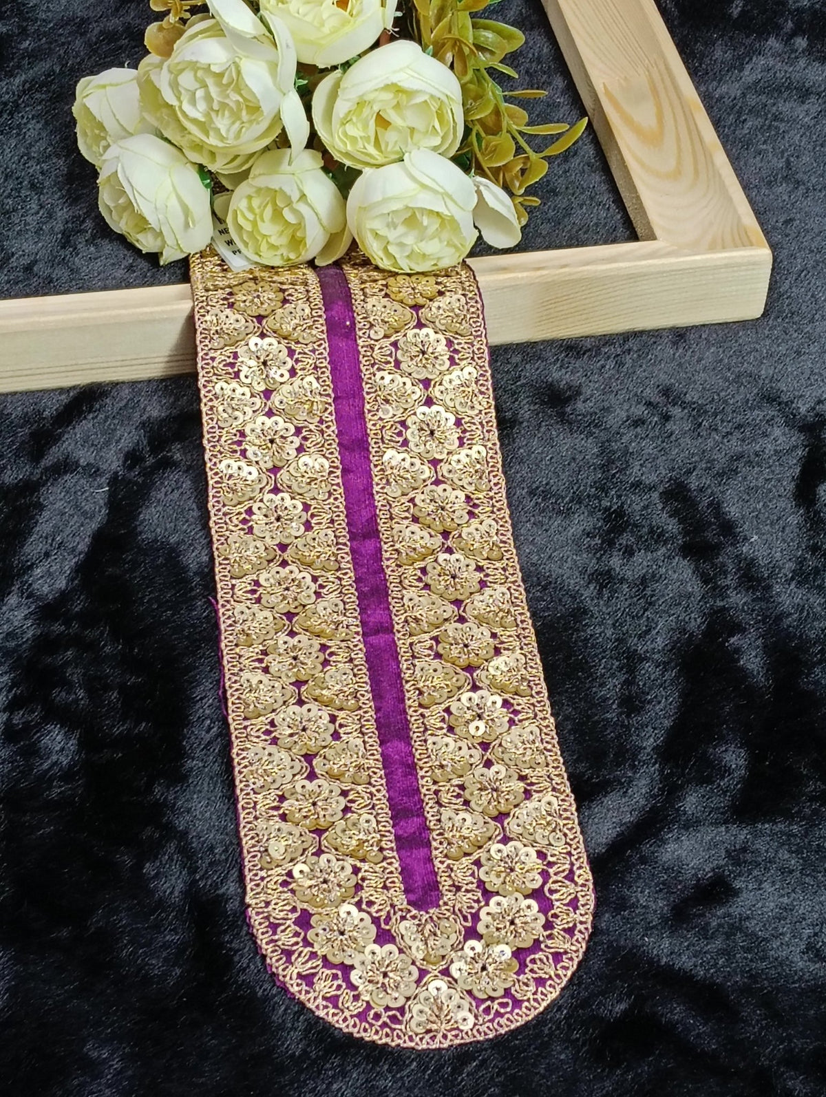 Embroidered Neck Patch Design NE813 - Artiza Lace