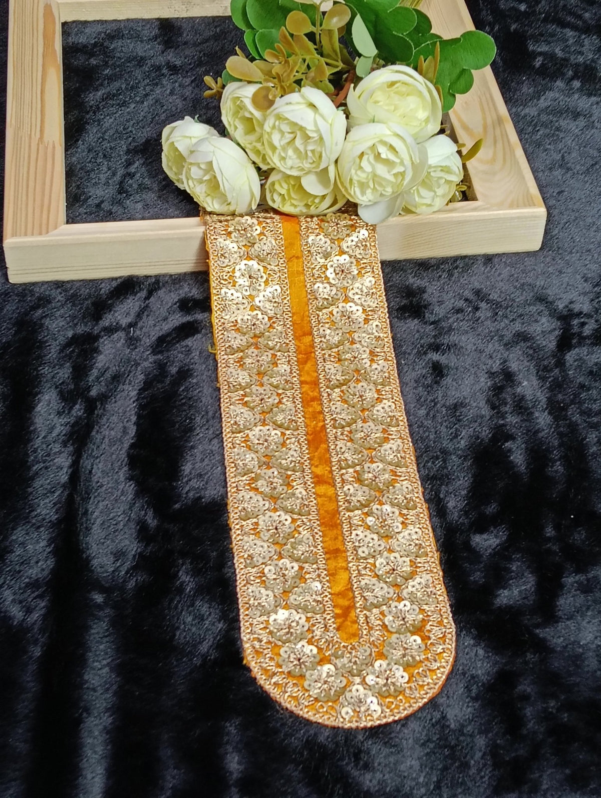 Embroidered Neck Patch Design NE813 - Artiza Lace