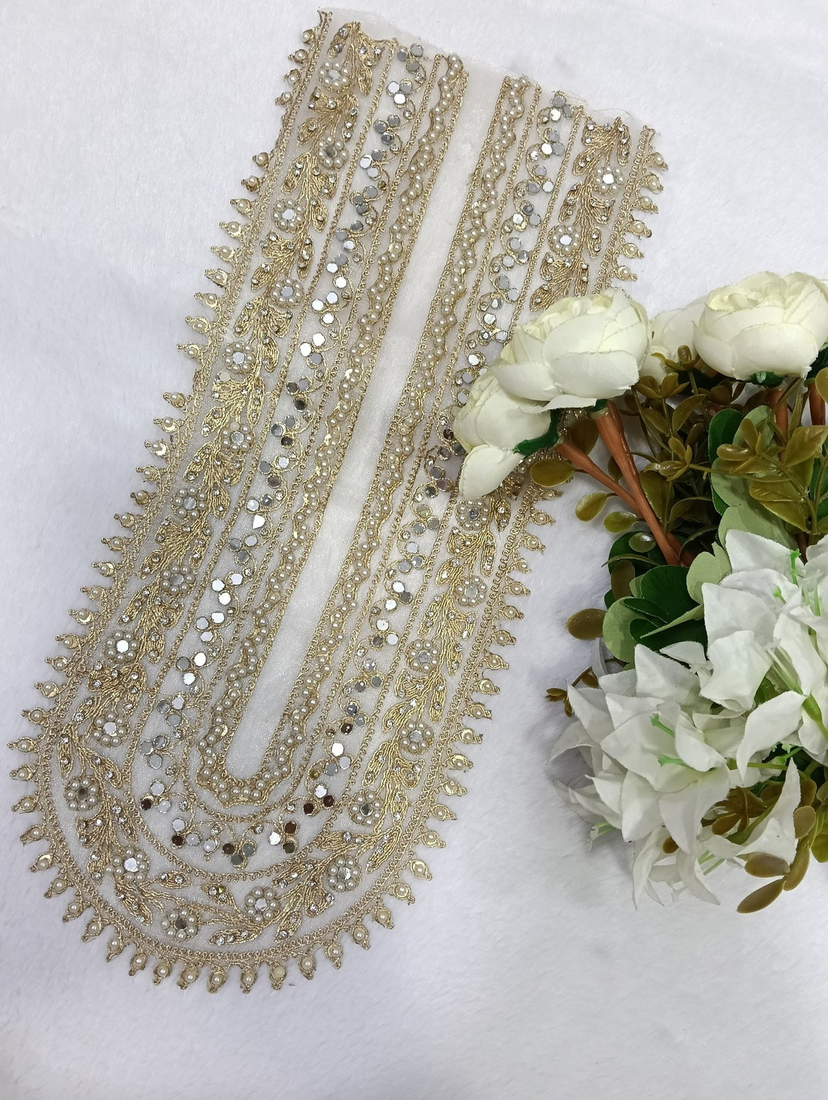 Embroidered Neck Patch Design NE967 - Artiza Lace