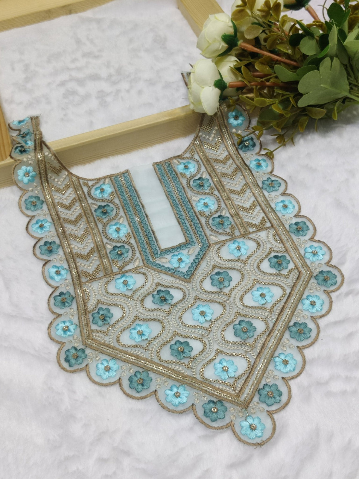 Embroidered Neck Patch Design NE992 - Artiza Lace