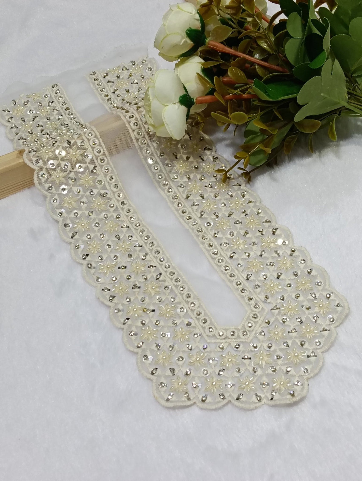 Embroidered Neck Patch Design NE997 - Artiza Lace