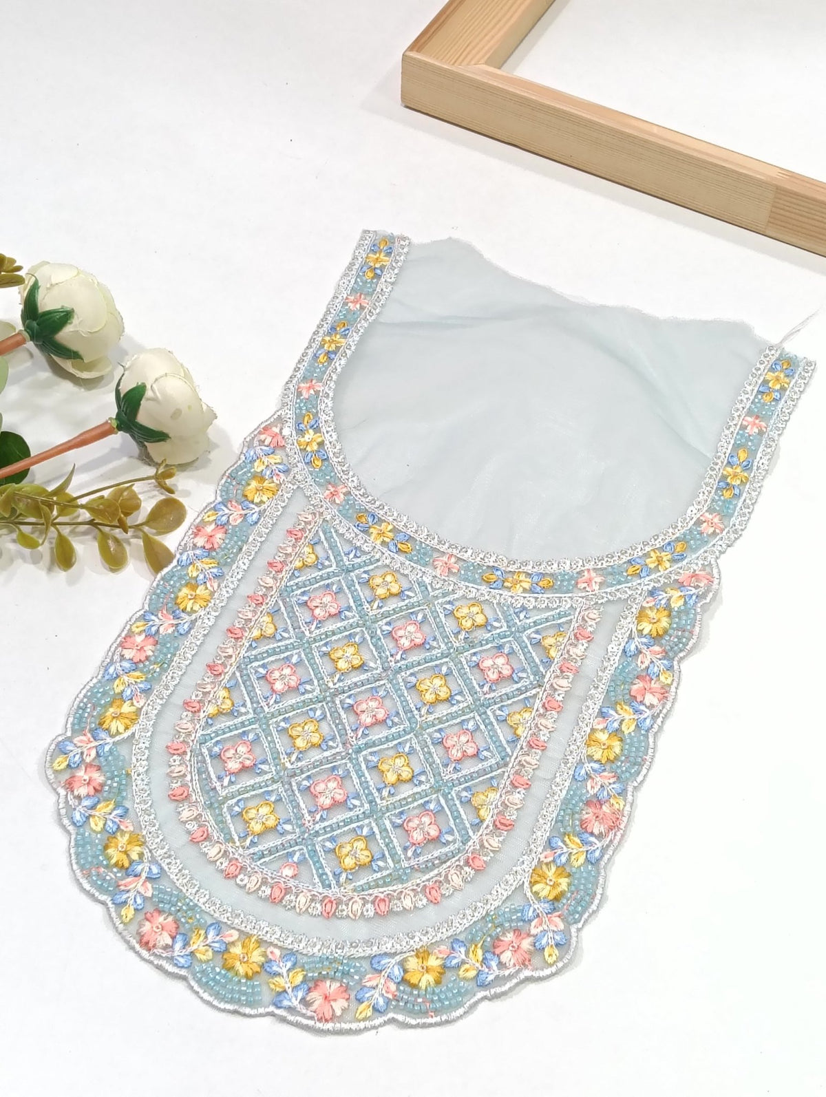 Handwork Neck Patch NE1085-PRO124370 - Artiza Lace
