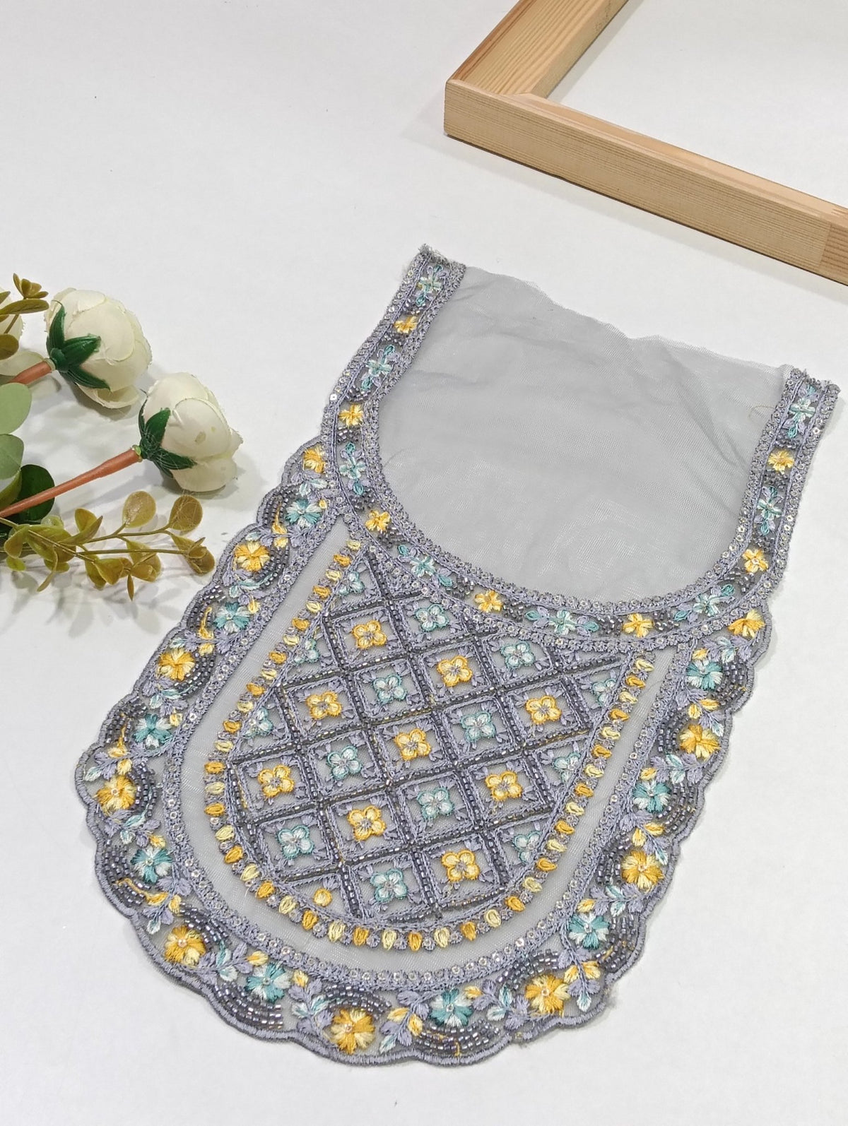 Handwork Neck Patch NE1085-PRO124370 - Artiza Lace