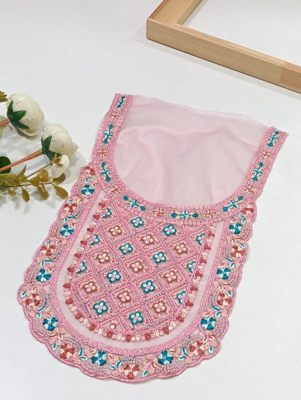 Handwork Neck Patch NE1085-PRO124370 - Artiza Lace