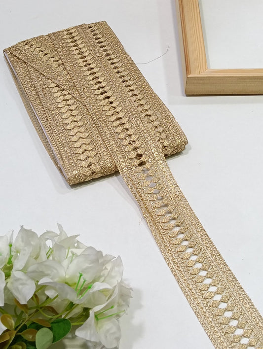 JA11096 Jari Border - Artiza Lace
