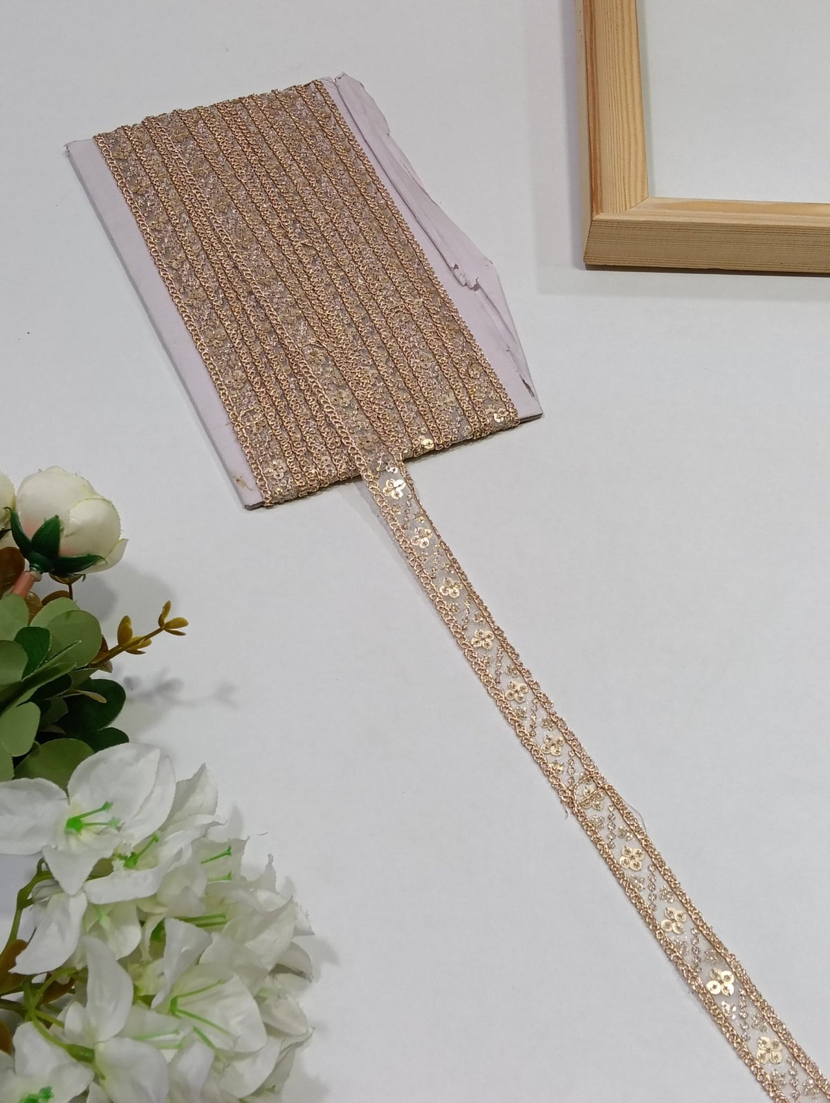 JA12444 Jari Border - Artiza Lace