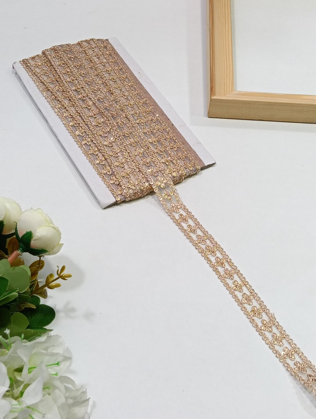 JA12664 Jari Border - Artiza Lace
