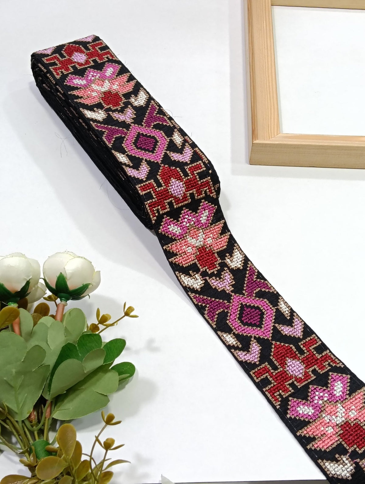 JA14163 Jari Border - Artiza Lace