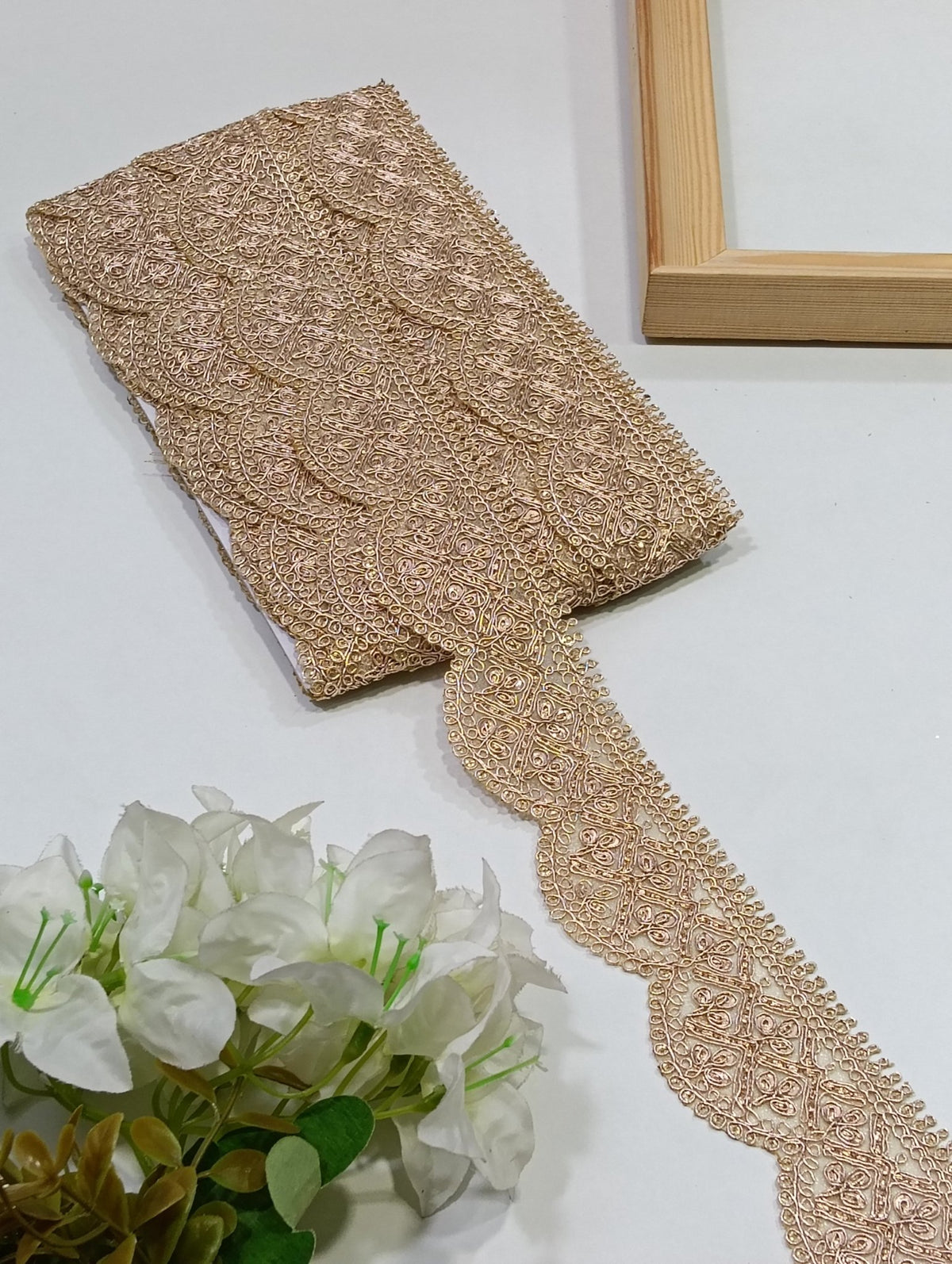 JA15044 Jari Border - Artiza Lace
