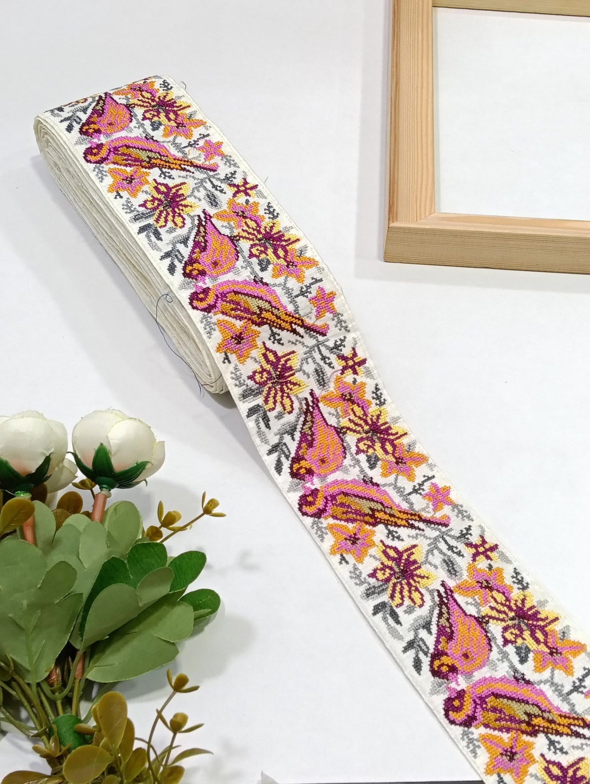 JA6706 Jari Border - Artiza Lace