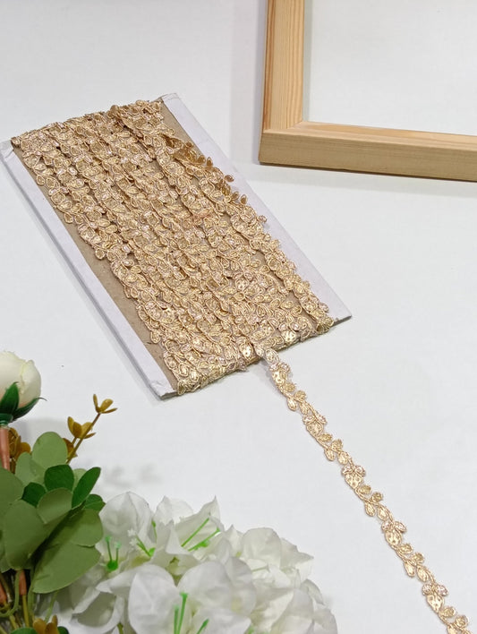 JA7026 Jari Border - Artiza Lace