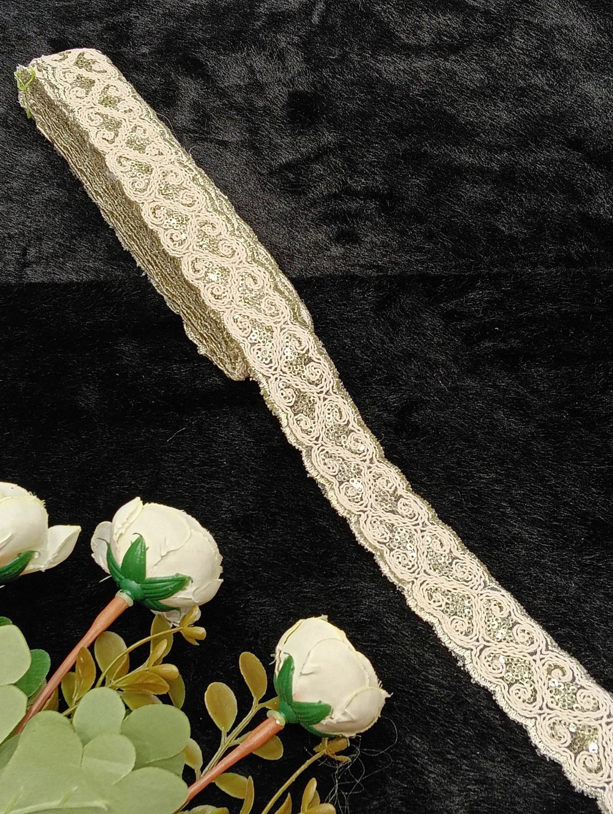 JA7523 Jari Border - Artiza Lace