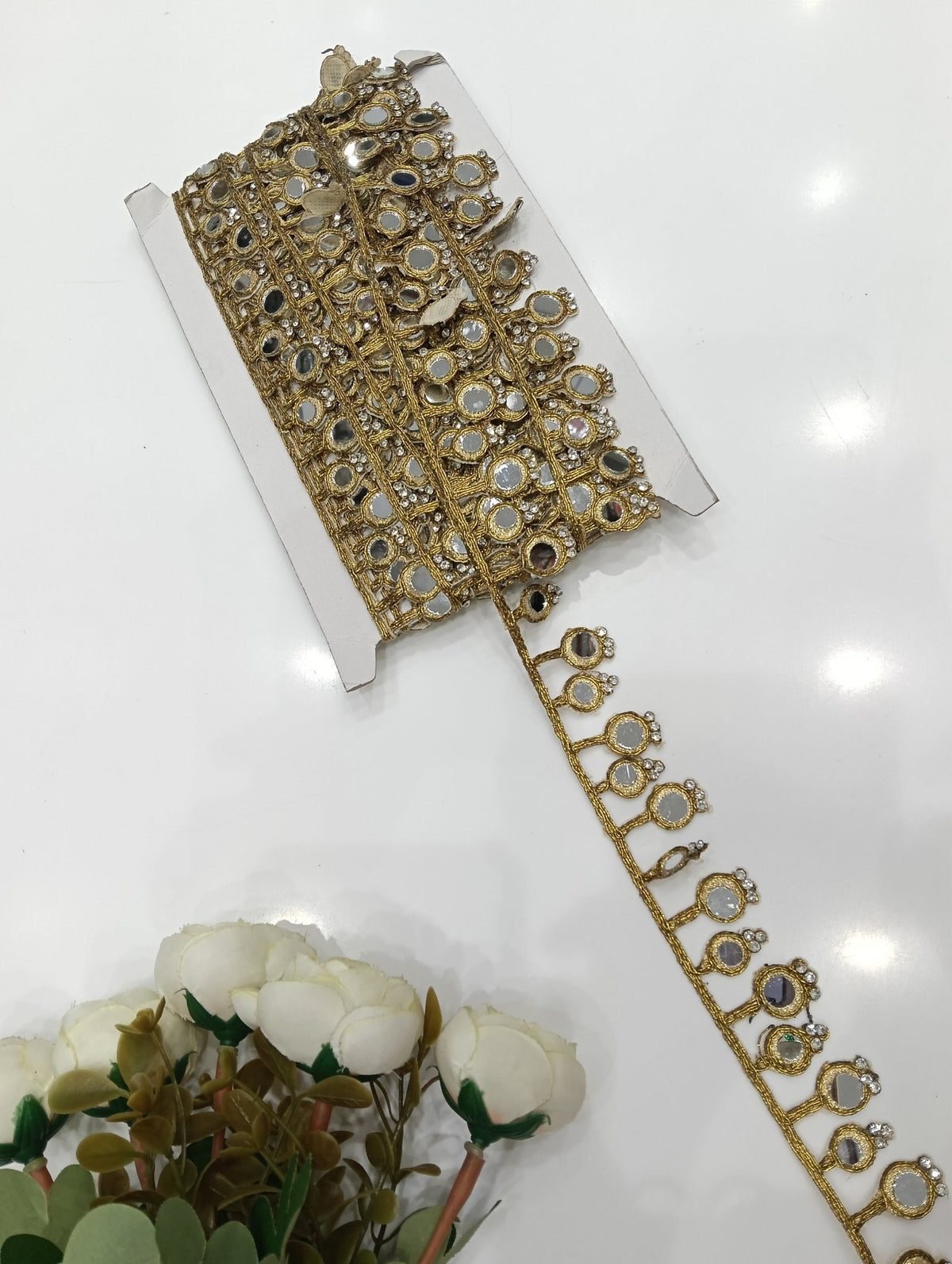MI374 Mirror Border - Artiza Lace