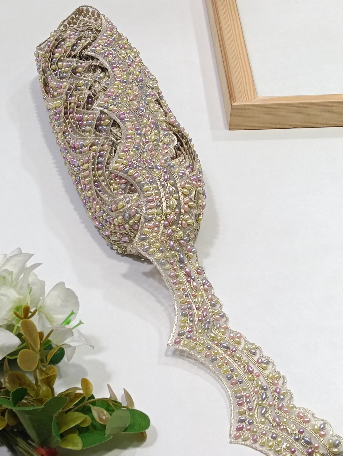 MO1862 Moti Border - Artiza Lace