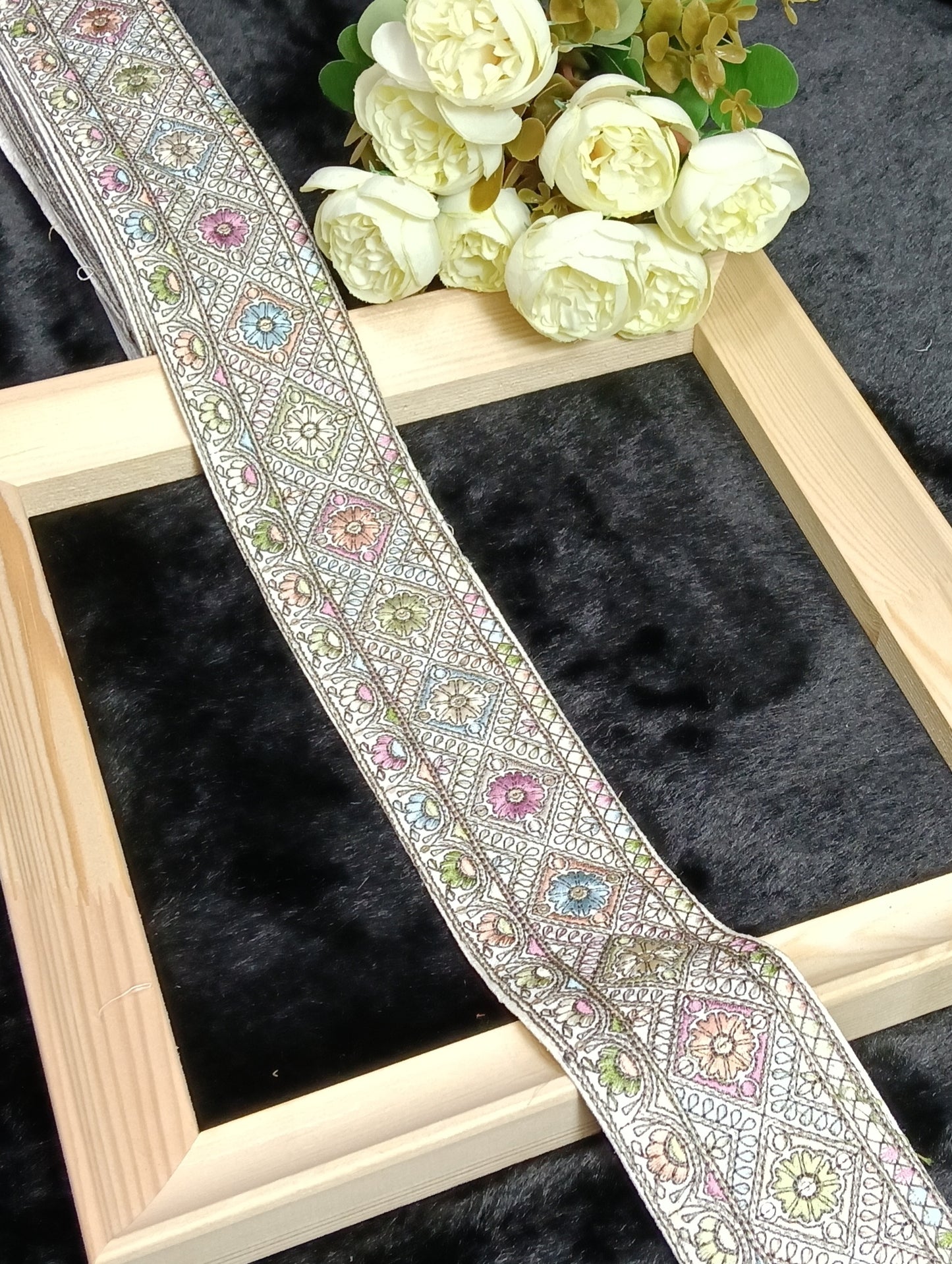 Embroidery Lace Jari Border JA13953