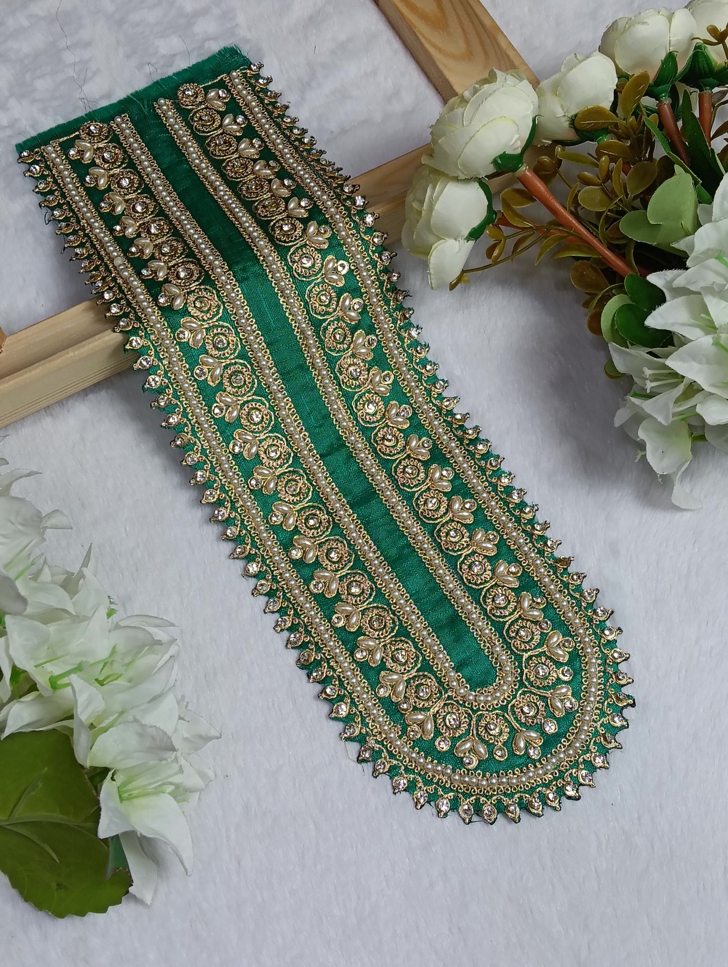 Embroidered Neck Patch Design NE1351
