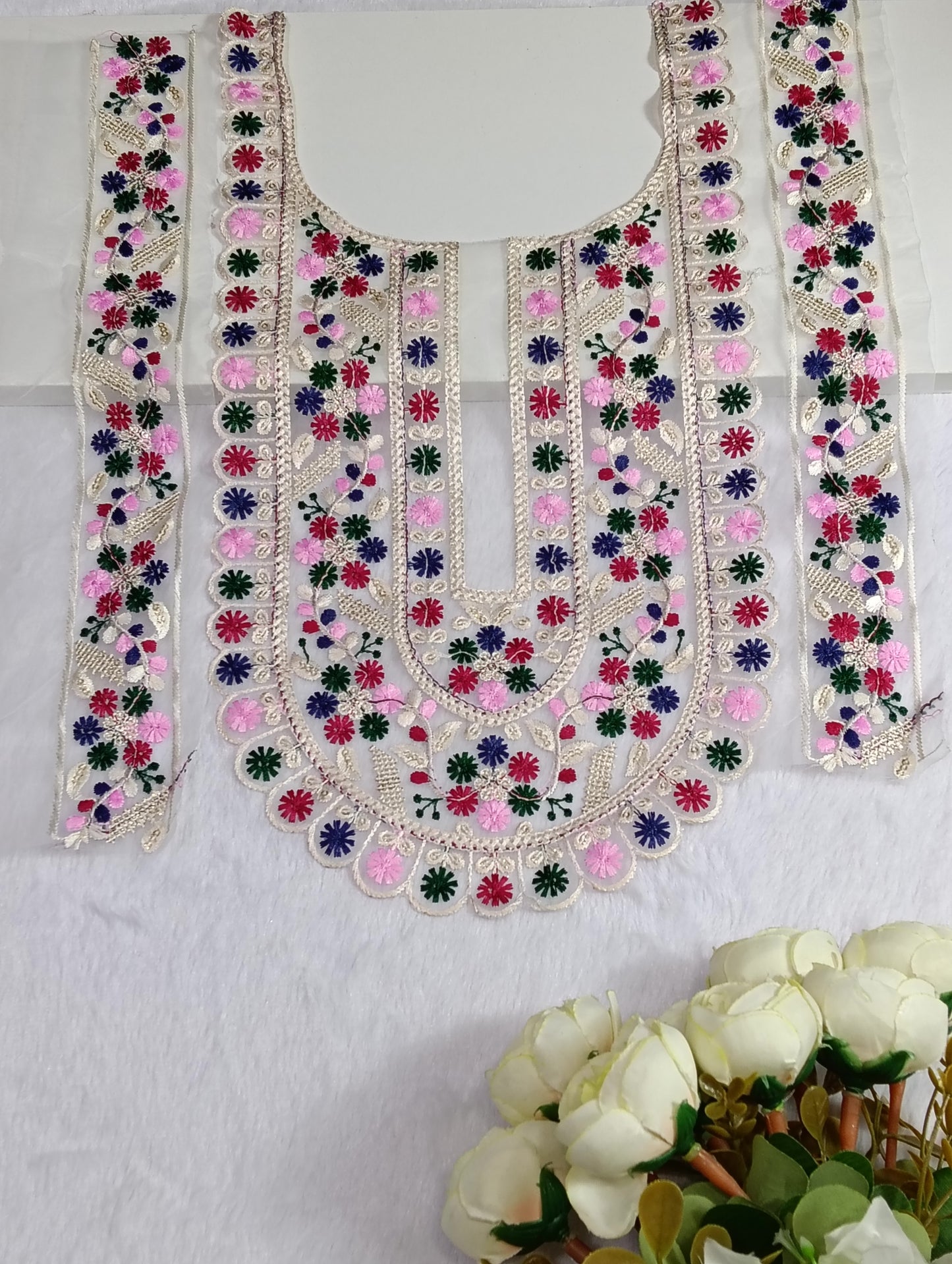 Embroidered Neck Patch Design NE1094