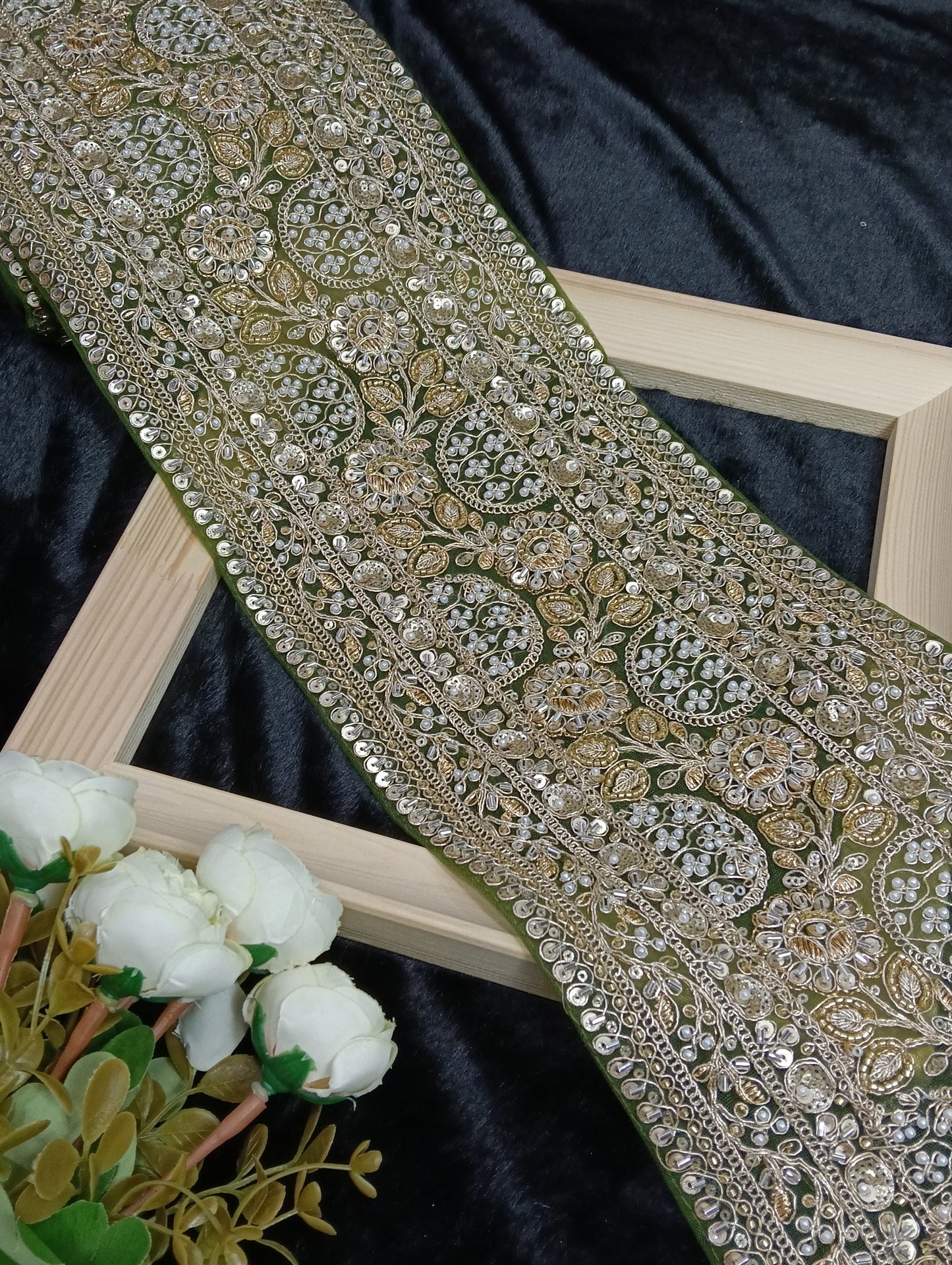 Machine Handwork Design – HA5868