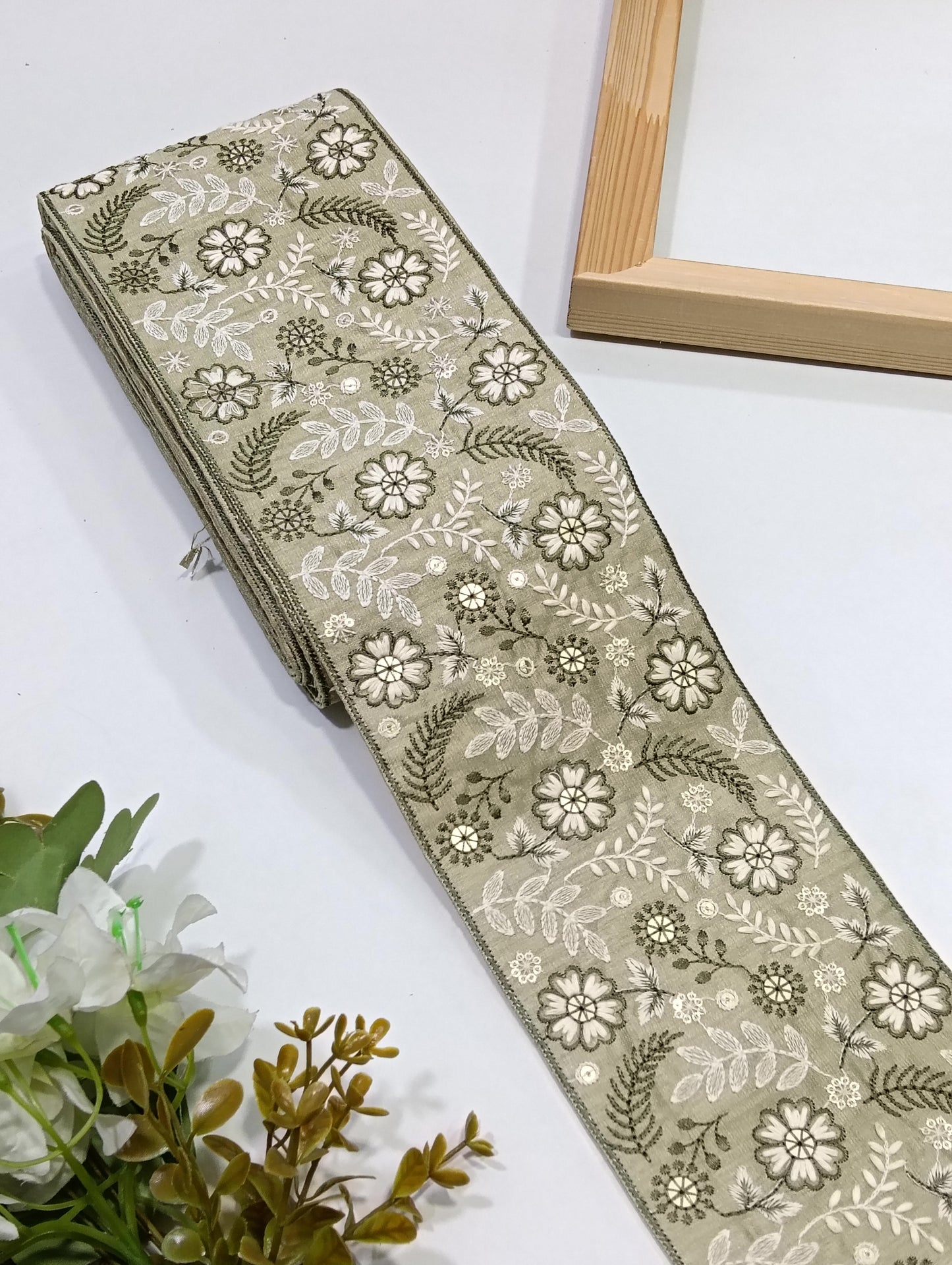 JA15042 Jari Border