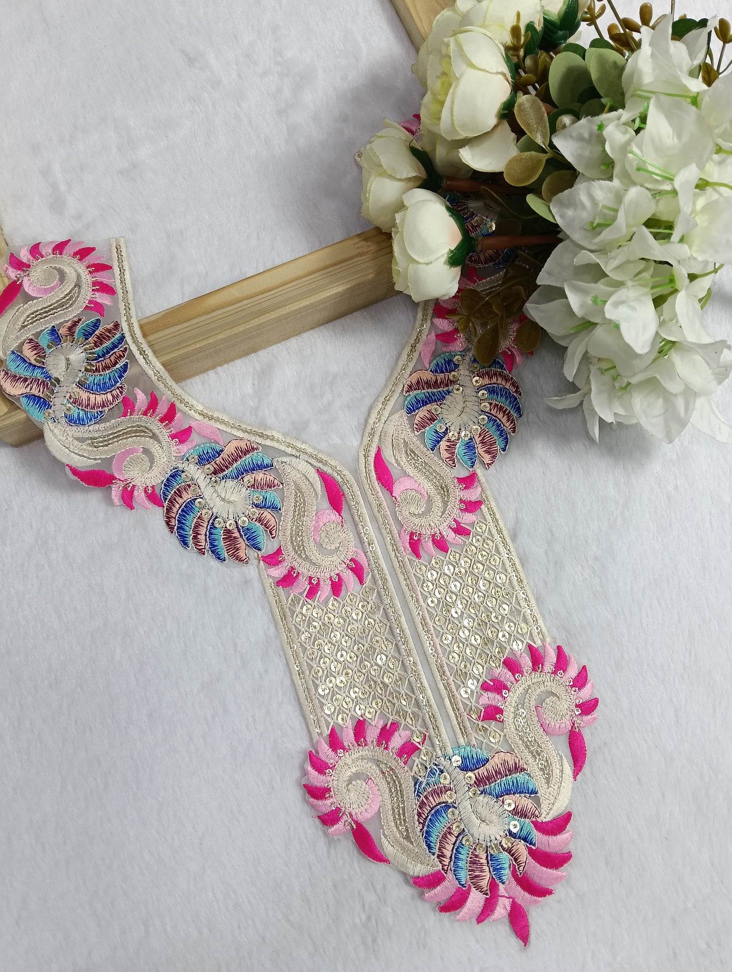 Embroidered Neck Patch Design NE1051