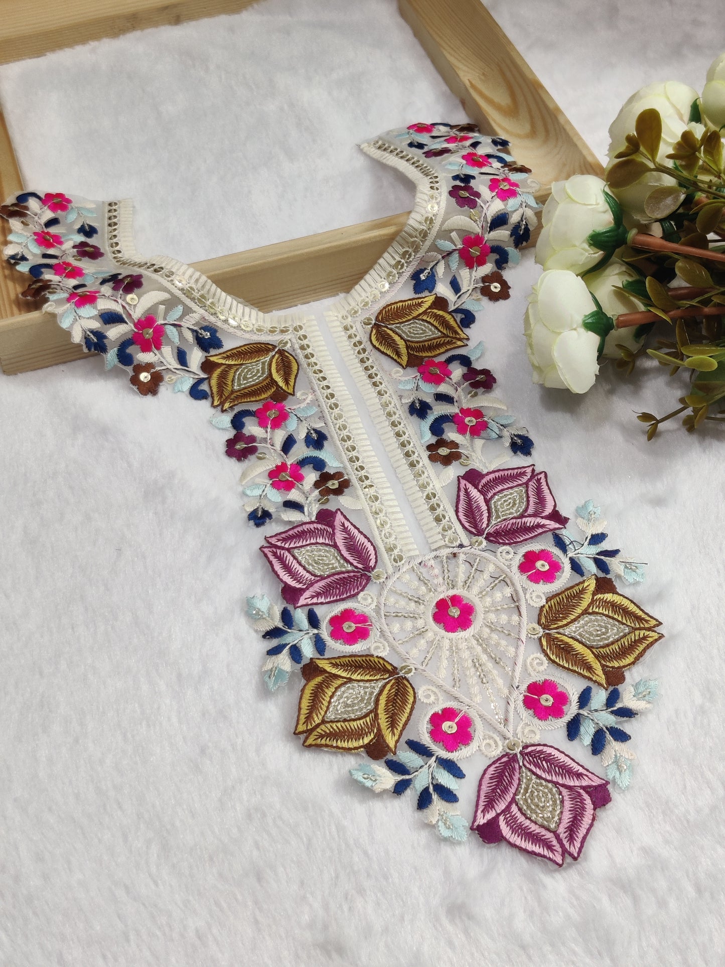 Embroidered Neck Patch Design NE1026
