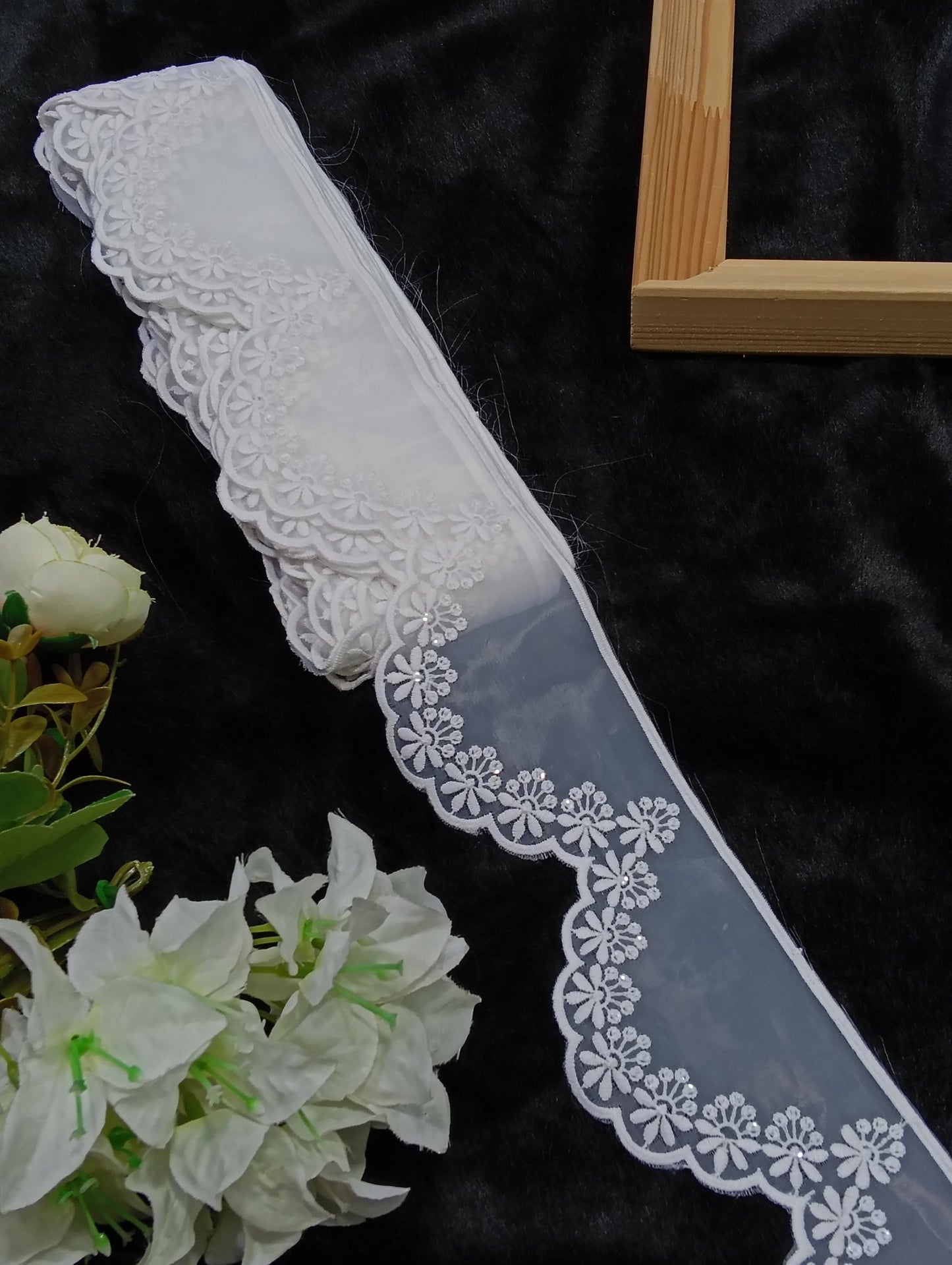 CR4721 Crochet Lace