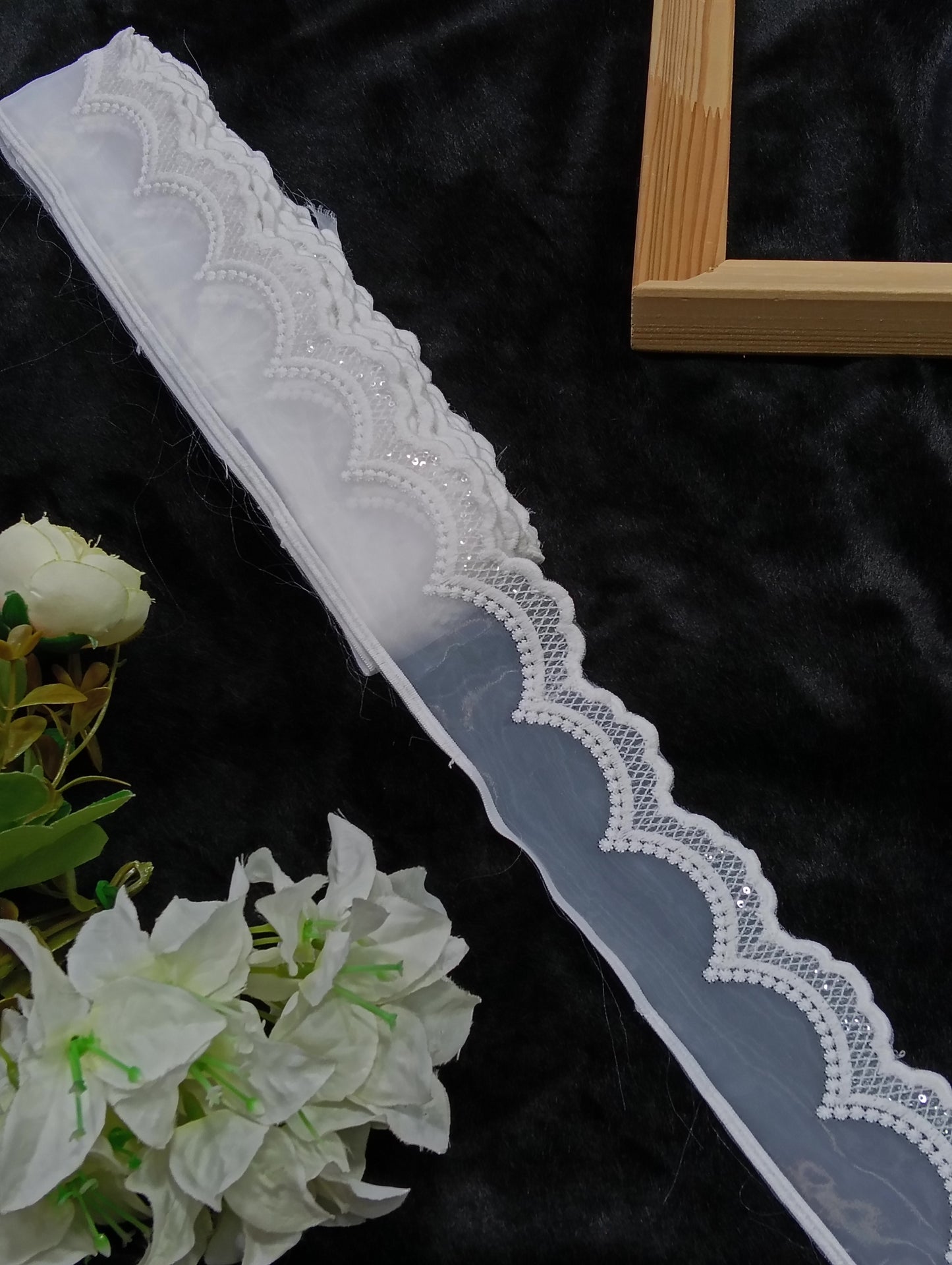 CR4723 Crochet Lace