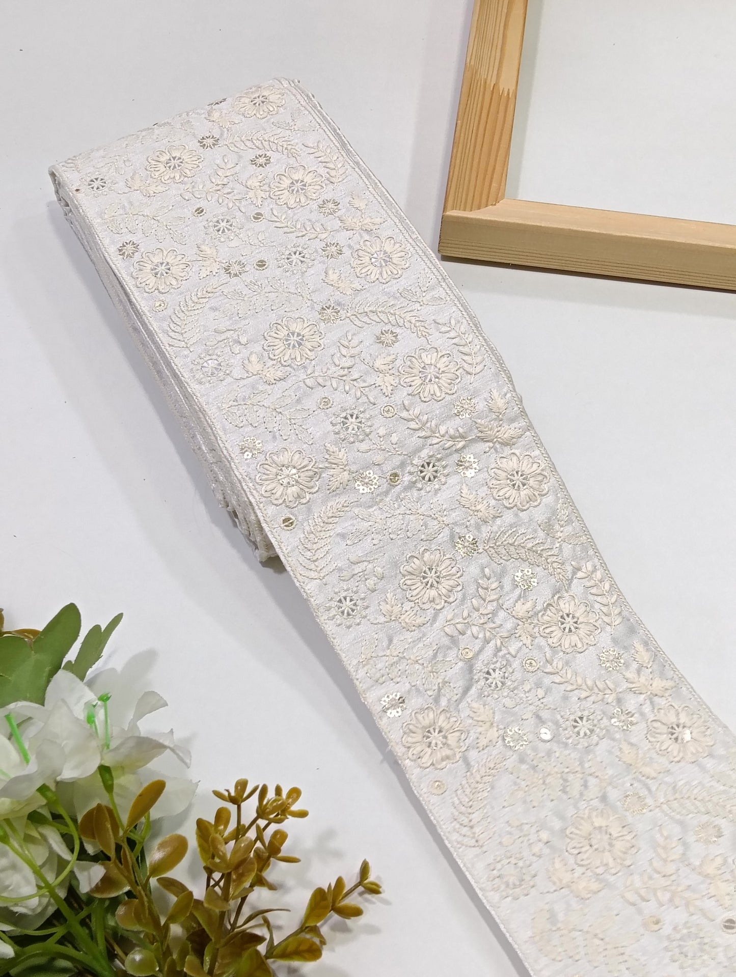 JA15042 Jari Border