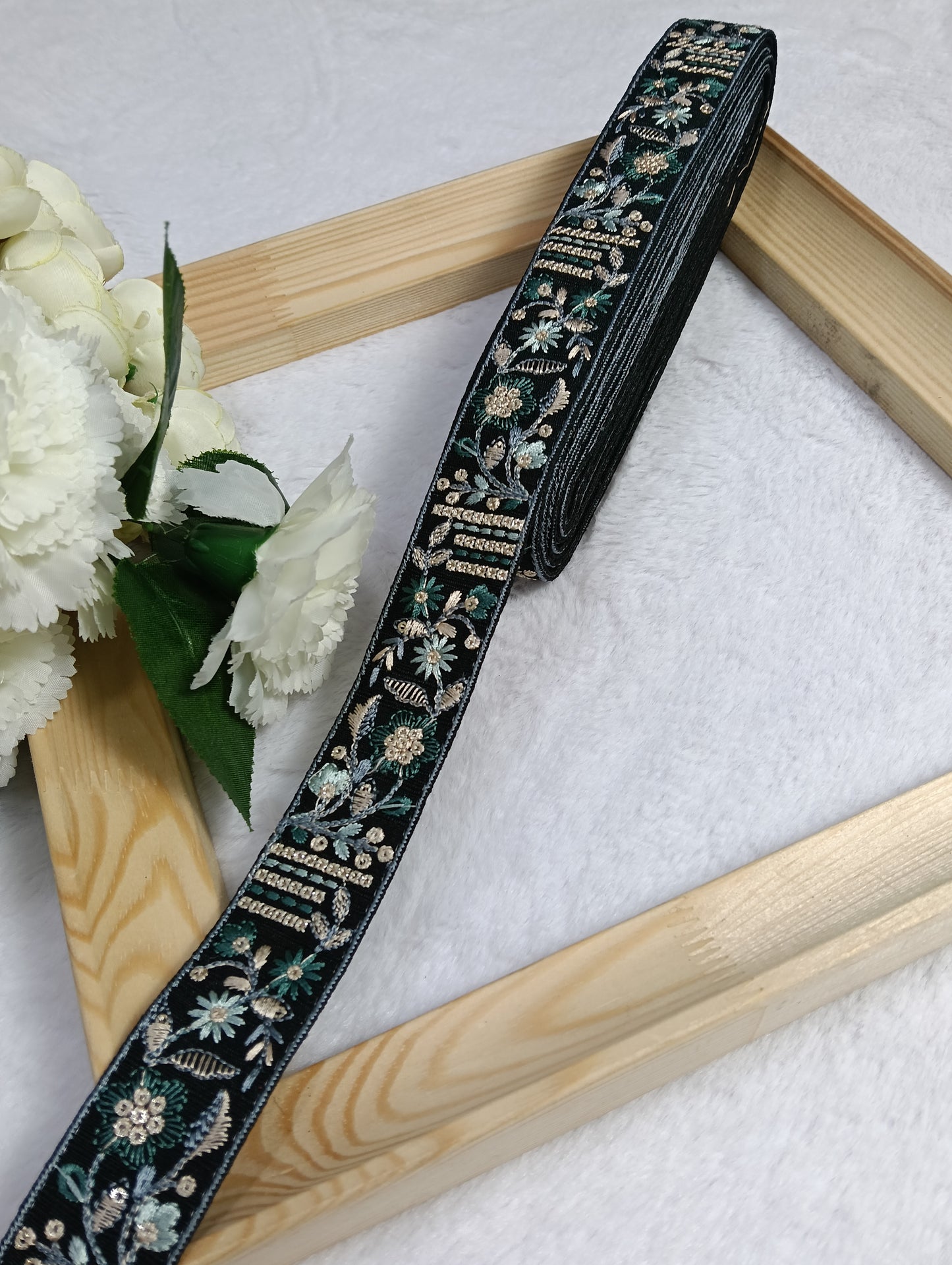 Embroidery Lace Jari Border JA14552