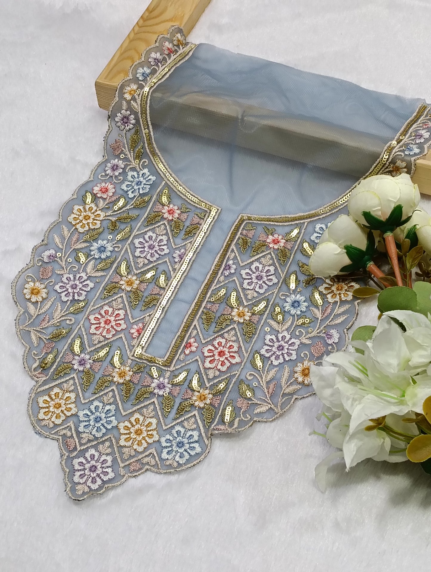 Embroidered Neck Patch Design NE1384