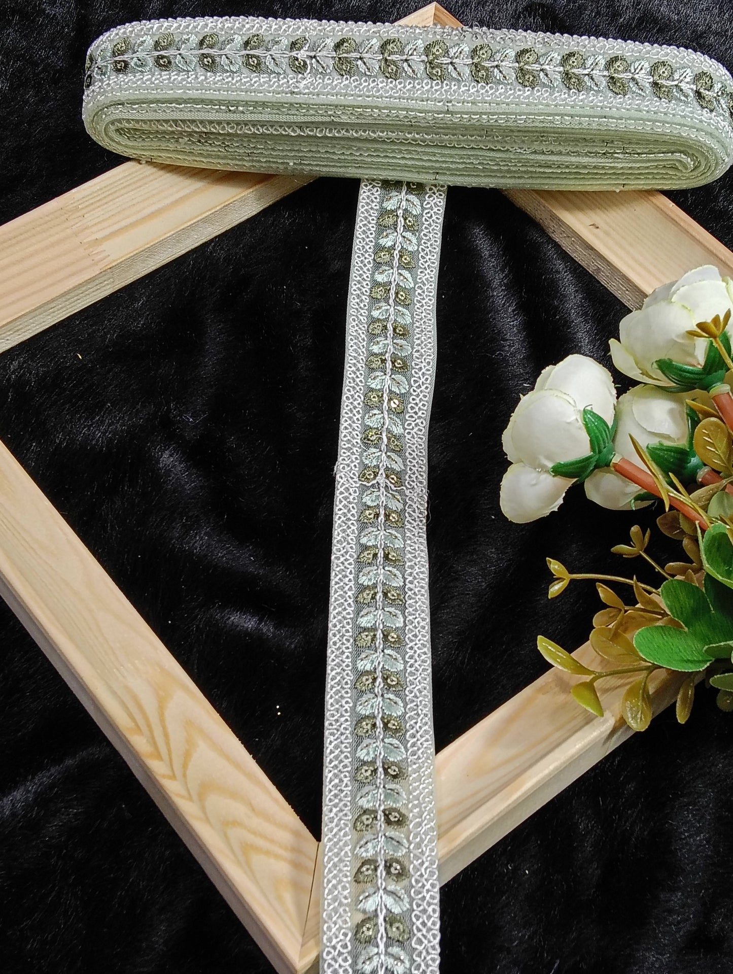 Embroidery Lace Jari Border JA13520