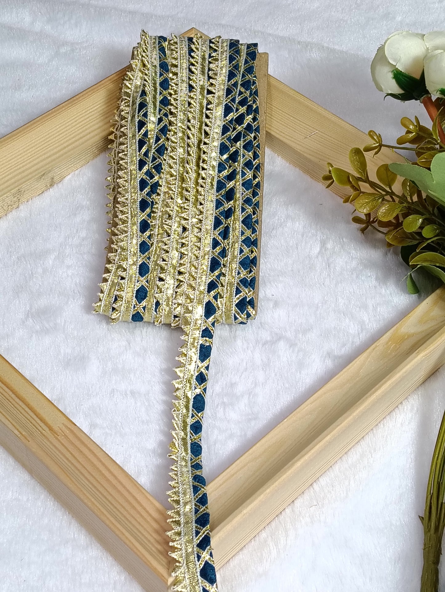 Traditional Gota Patti — Royal Rajasthani Edging GO895