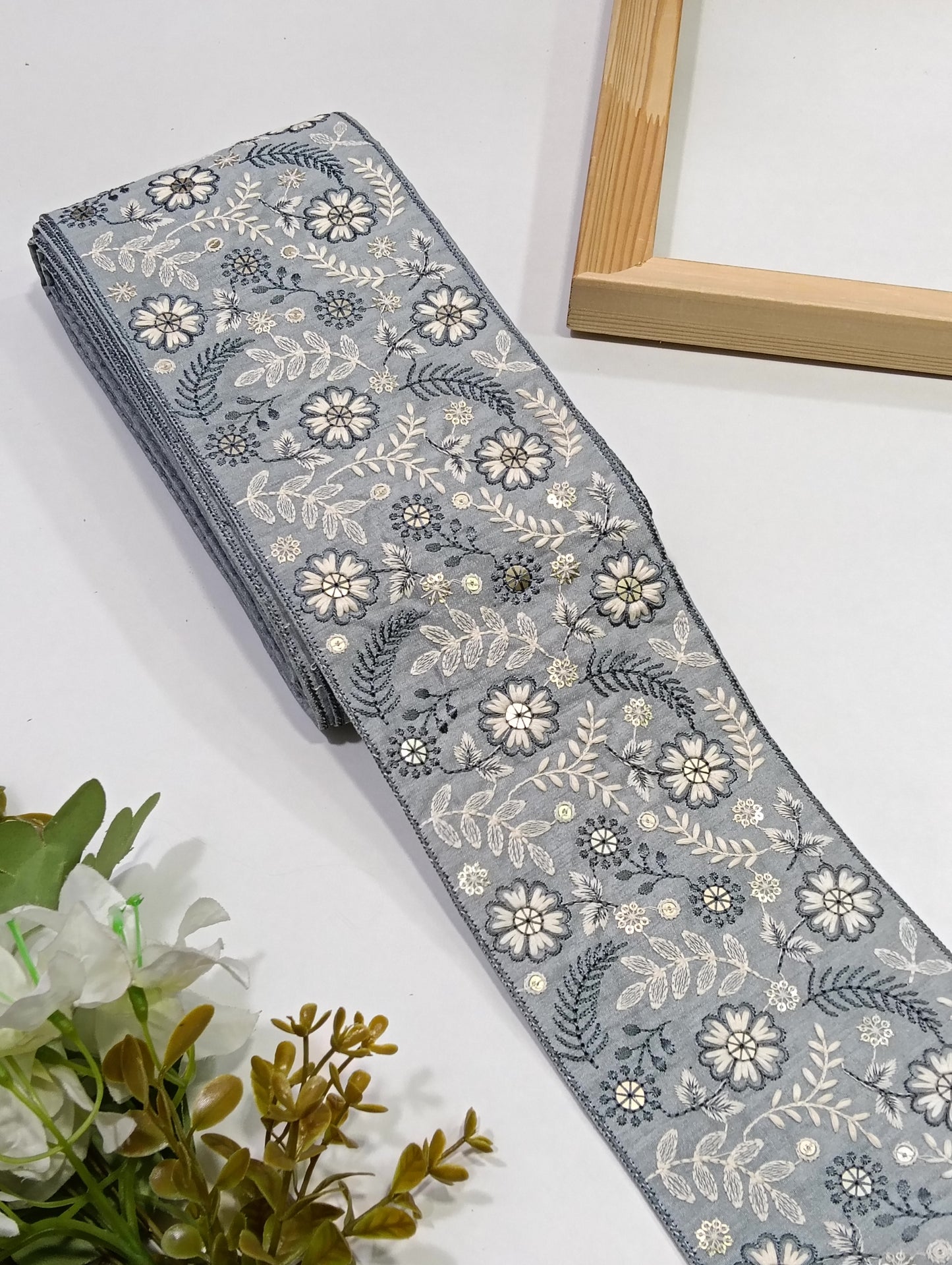 JA15042 Jari Border