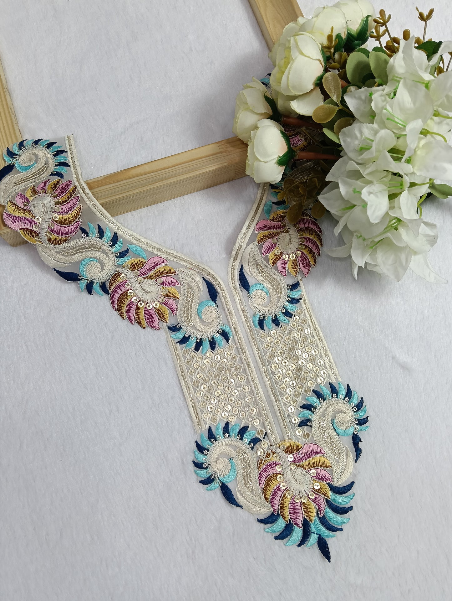 Embroidered Neck Patch Design NE1051