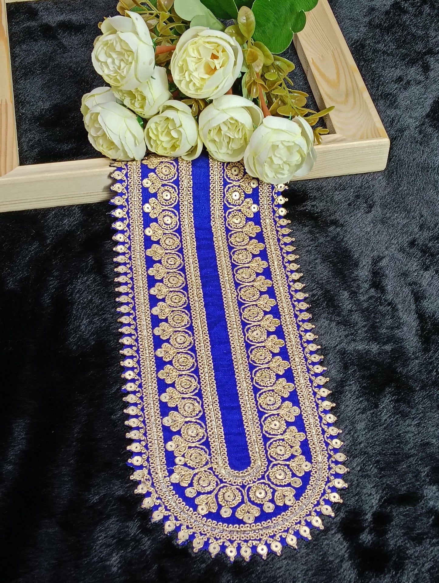 Embroidered Neck Patch Design NE334