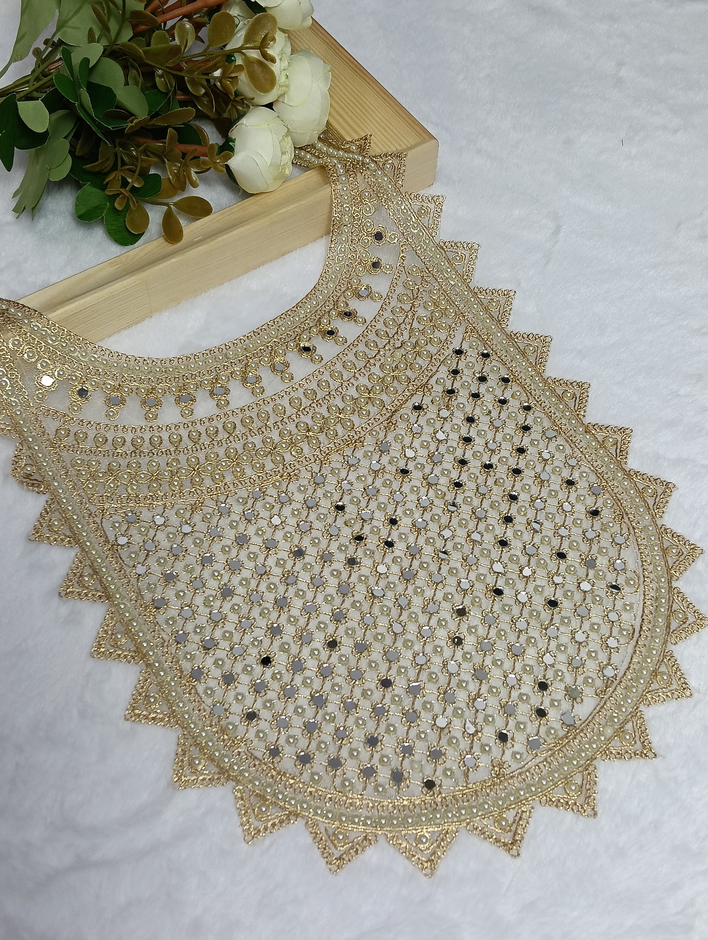 Embroidered Neck Patch Design NE926