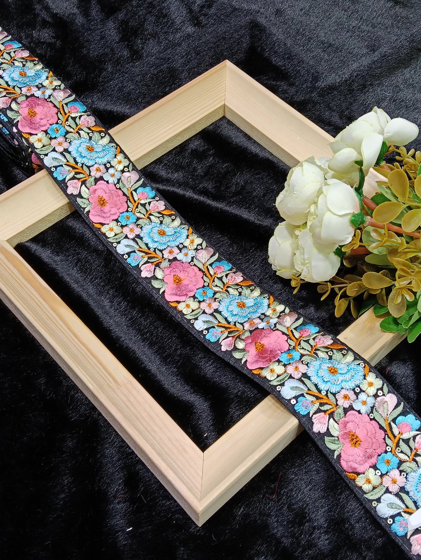 Embroidery Lace Jari Border JA14092