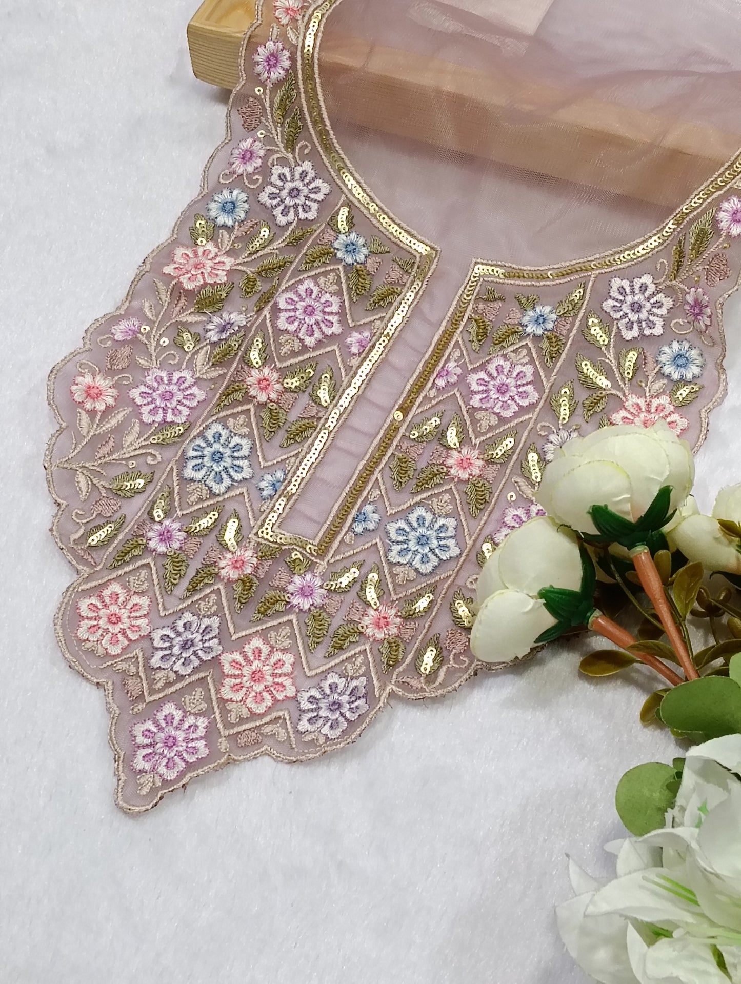 Embroidered Neck Patch Design NE1384
