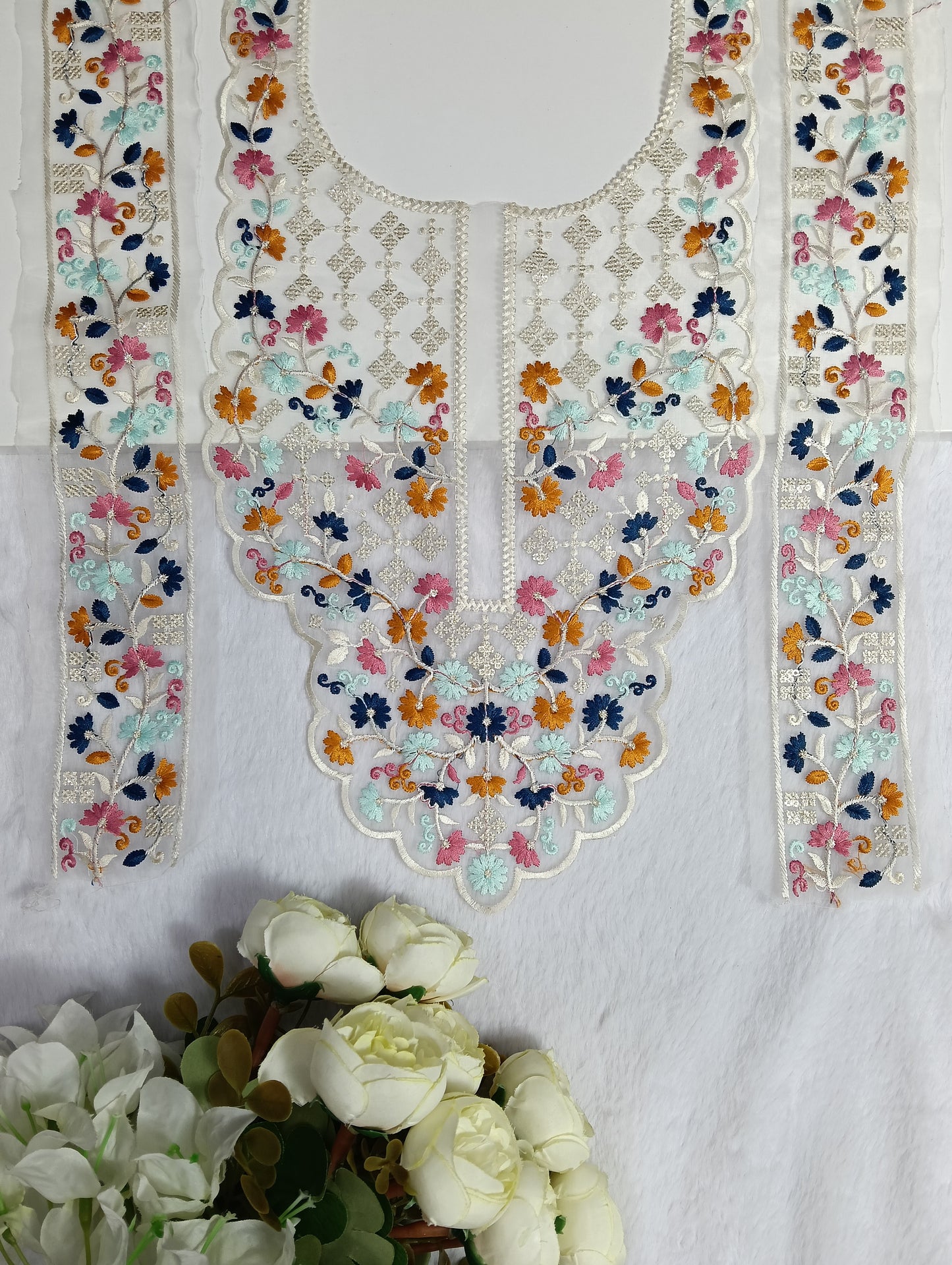 Embroidered Neck Patch Design NE1095