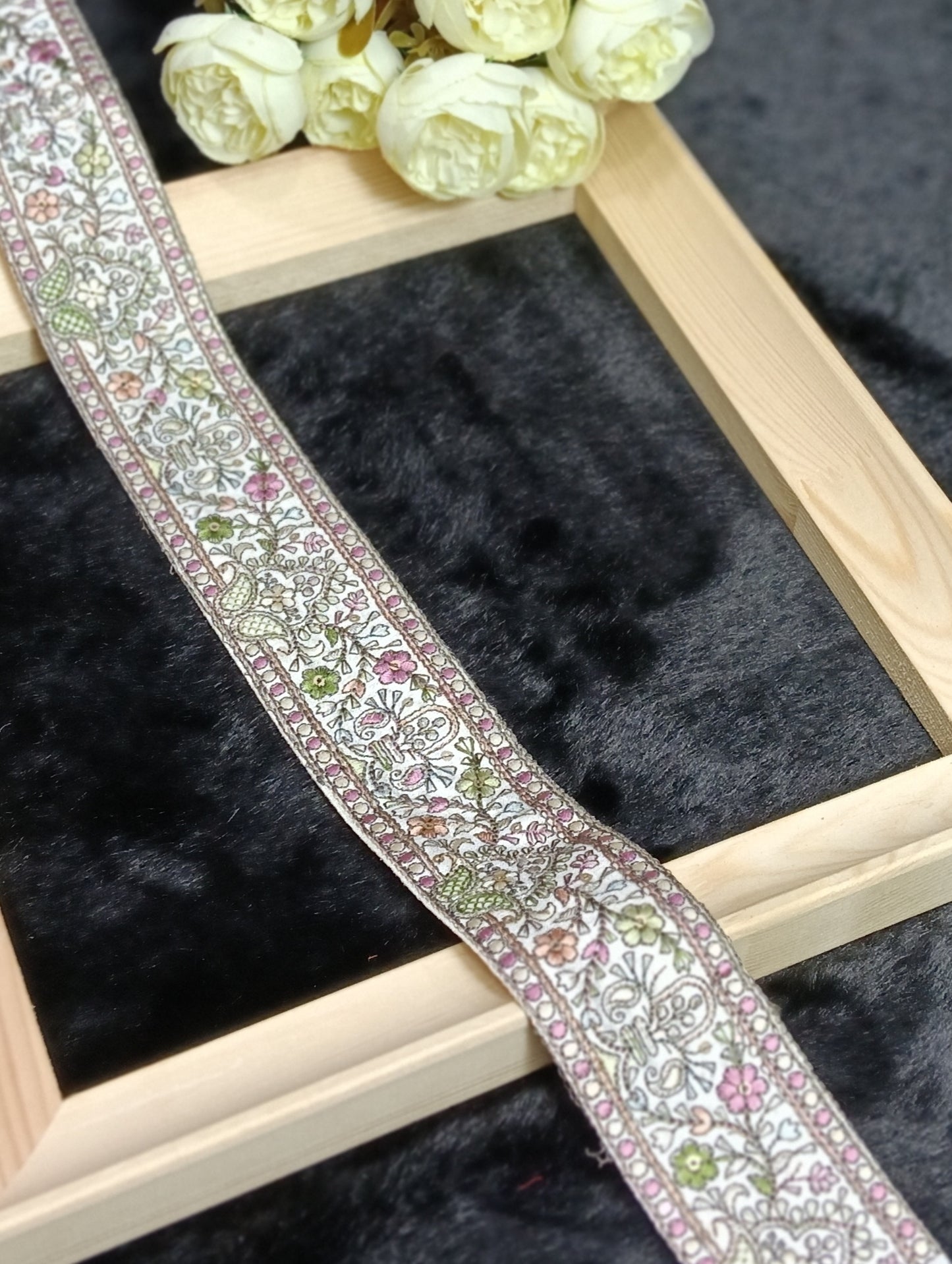 Embroidery Lace Jari Border JA13954